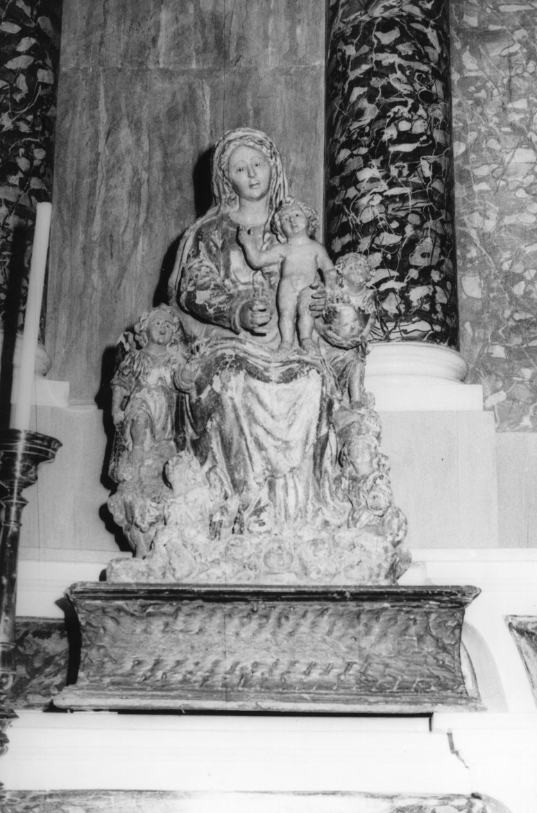 Madonna con bambino e angeli (scultura)