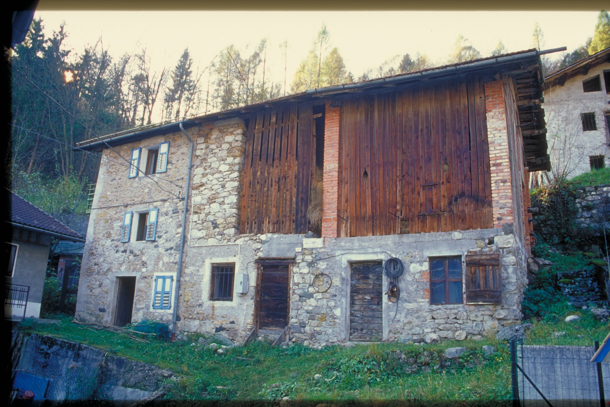 casa rurale (casa//fienile//stalla, rurale) - Agordo (BL) 