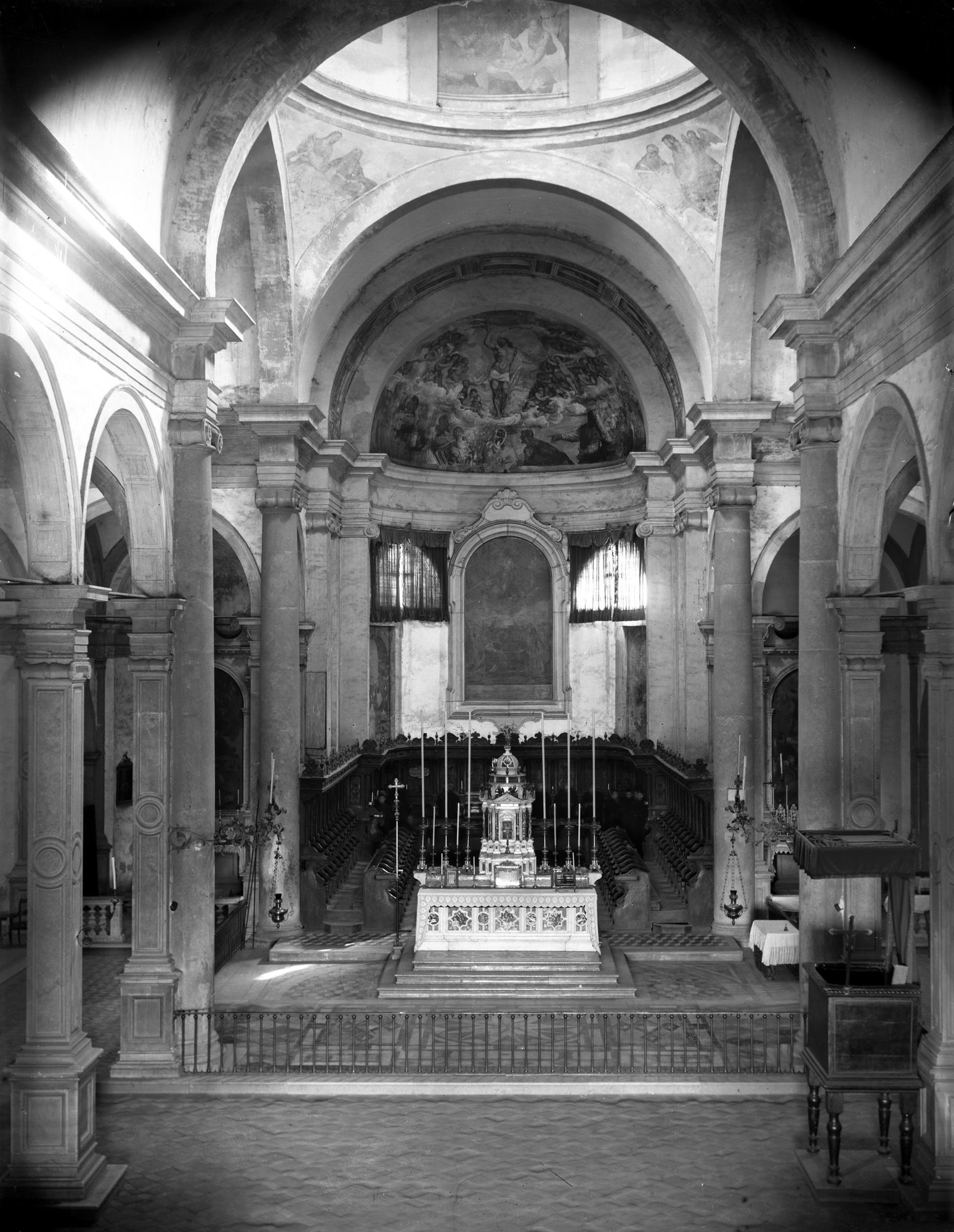 Monastero di Praglia. Interno della chiesa (negativo) di Gabinetto fotografico (XX)