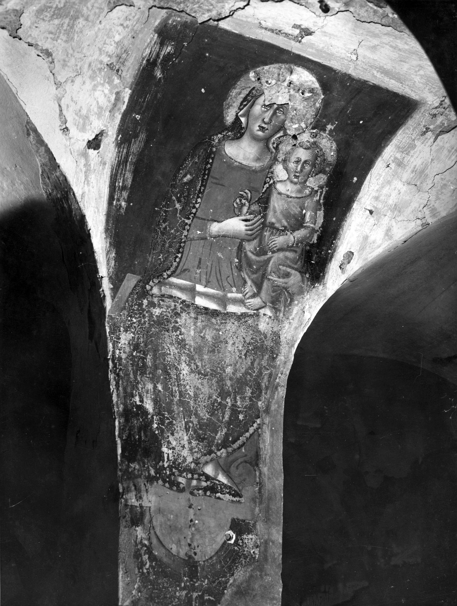 Duomo. Cripta. Madonna. Affresco (negativo) di Gabinetto fotografico (XX)