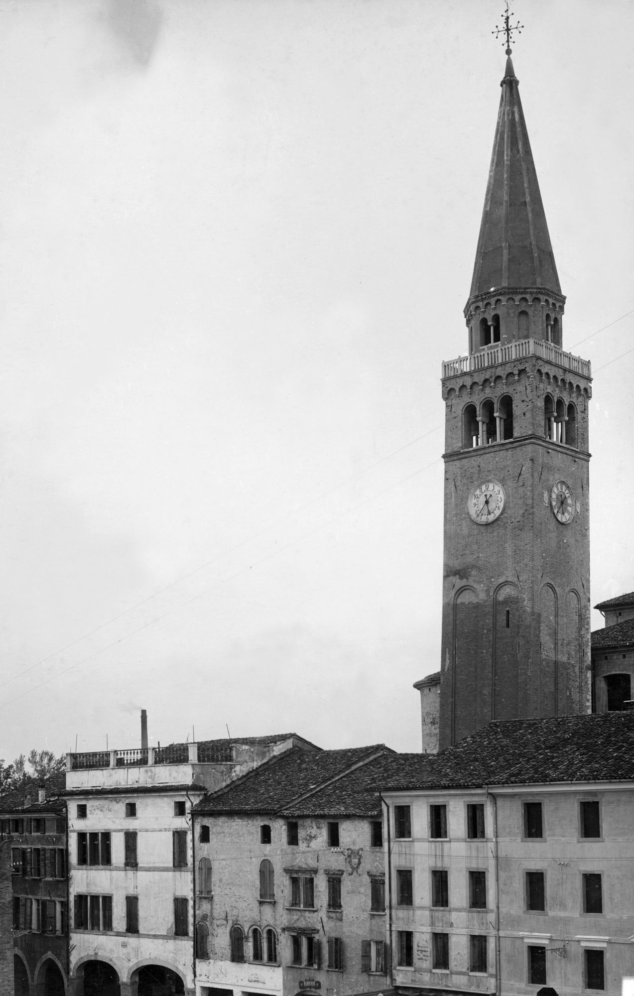 Portogruaro. Il campanile del Duomo (negativo) di Gabinetto fotografico (XX)