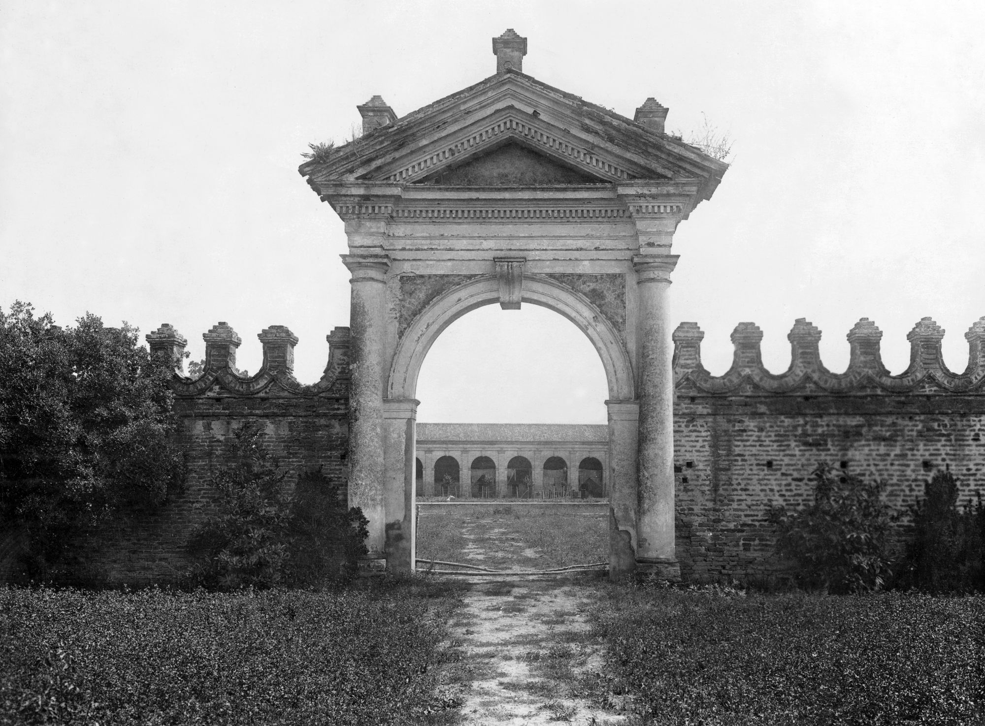 Pontecasale. Villa Garzoni ora Luigi Donà dalle Rose. (Sansovino). Vedute esterne (negativo) di Gabinetto fotografico (XX)