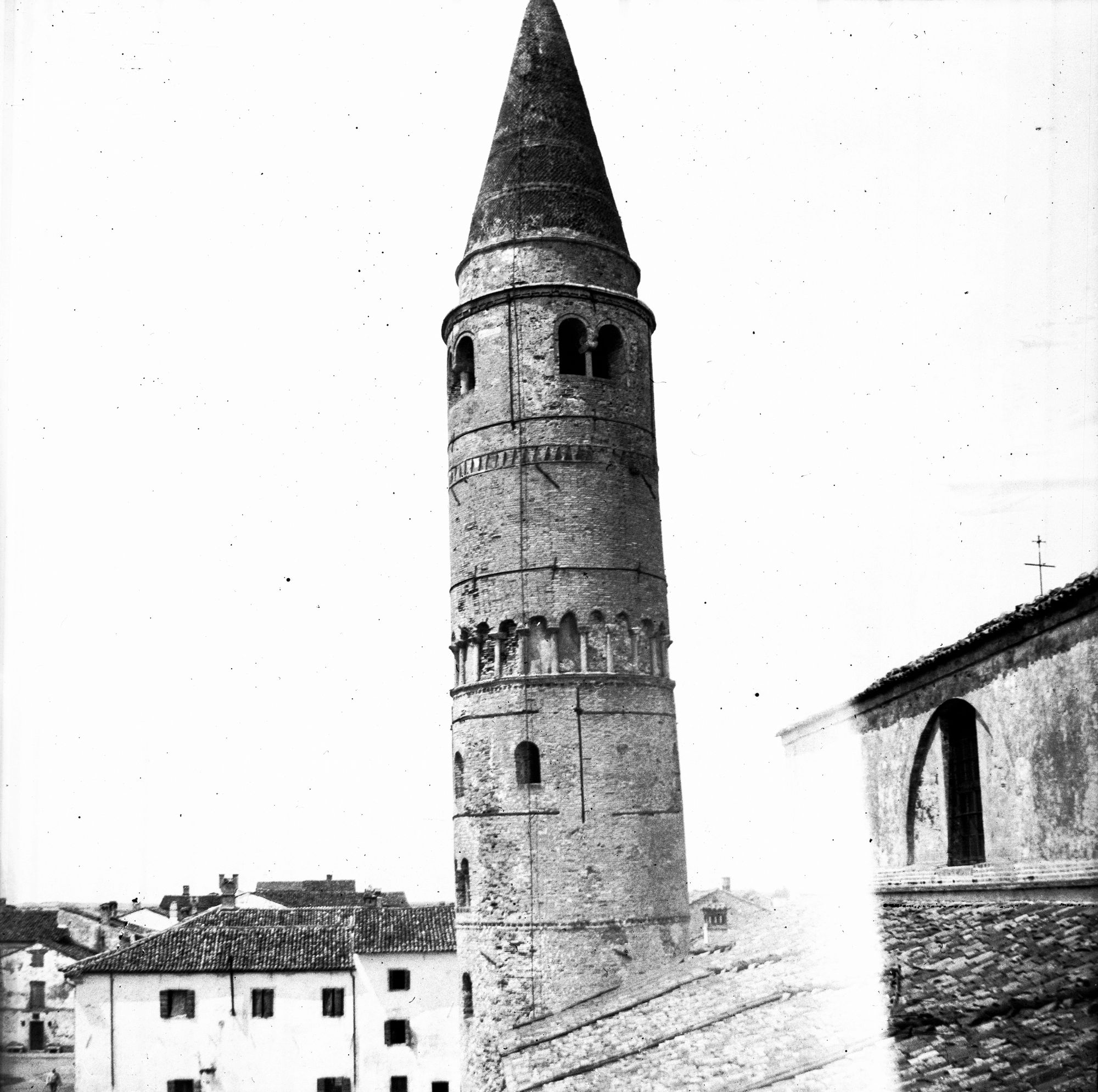 Caorle. Campanile del Duomo (negativo) di Gabinetto fotografico (XX)