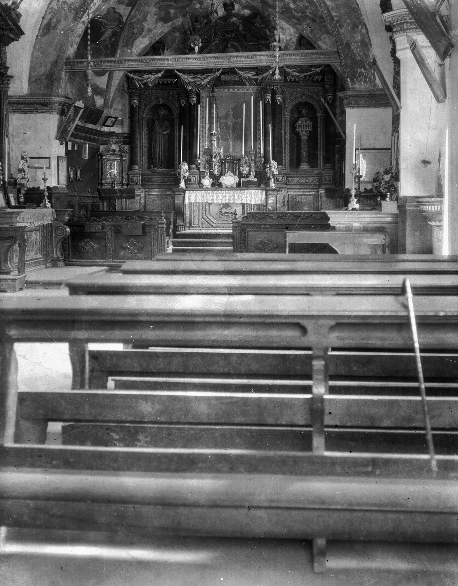 Chiesa Cristo di Valcada. Interno ed esterno della chiesa (negativo) di D'ufficio. Ing. Ongaro (XX)