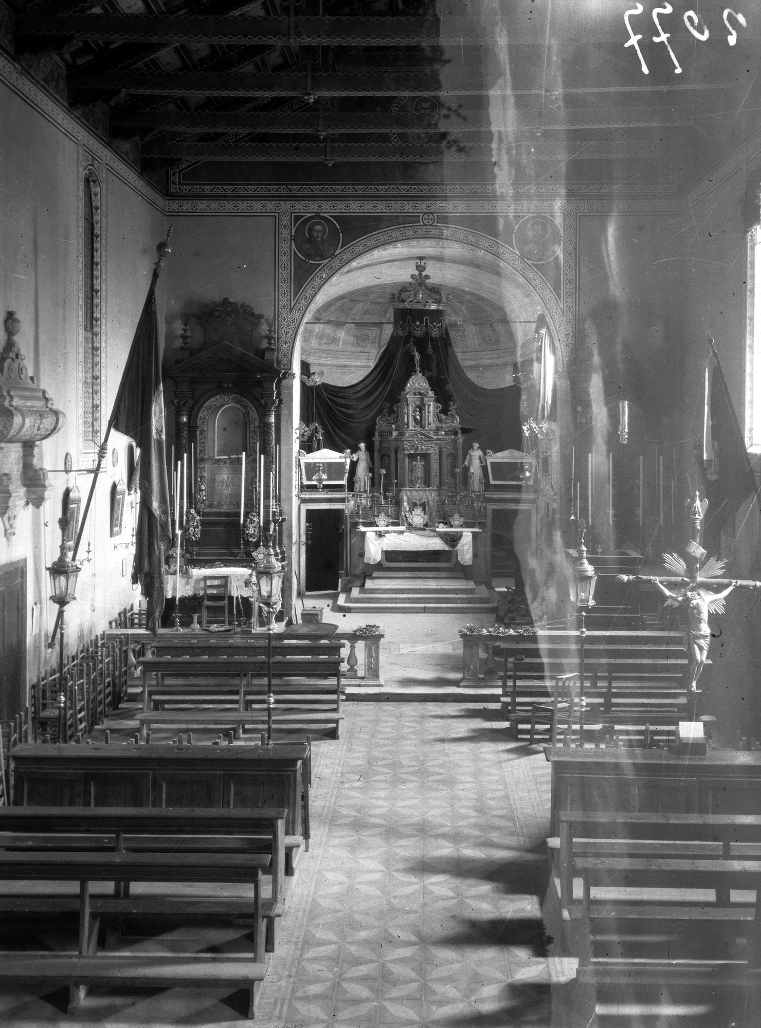 San Pietro Viminario. Interno della chiesa (negativo) di Ing. Ongaro (XX)