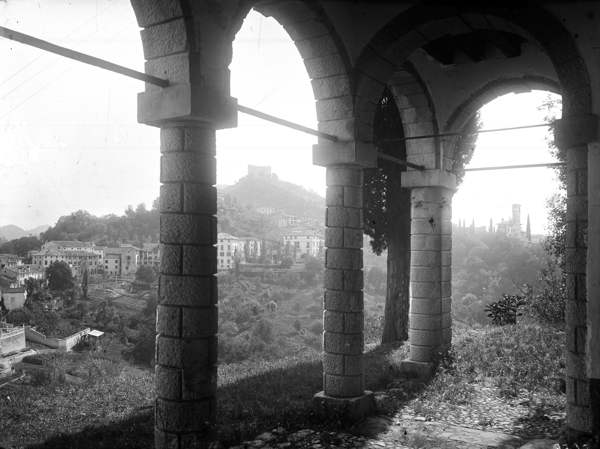 Asolo. La villa degli armeni a Sant'Anna (negativo) di Gabinetto fotografico (XX)