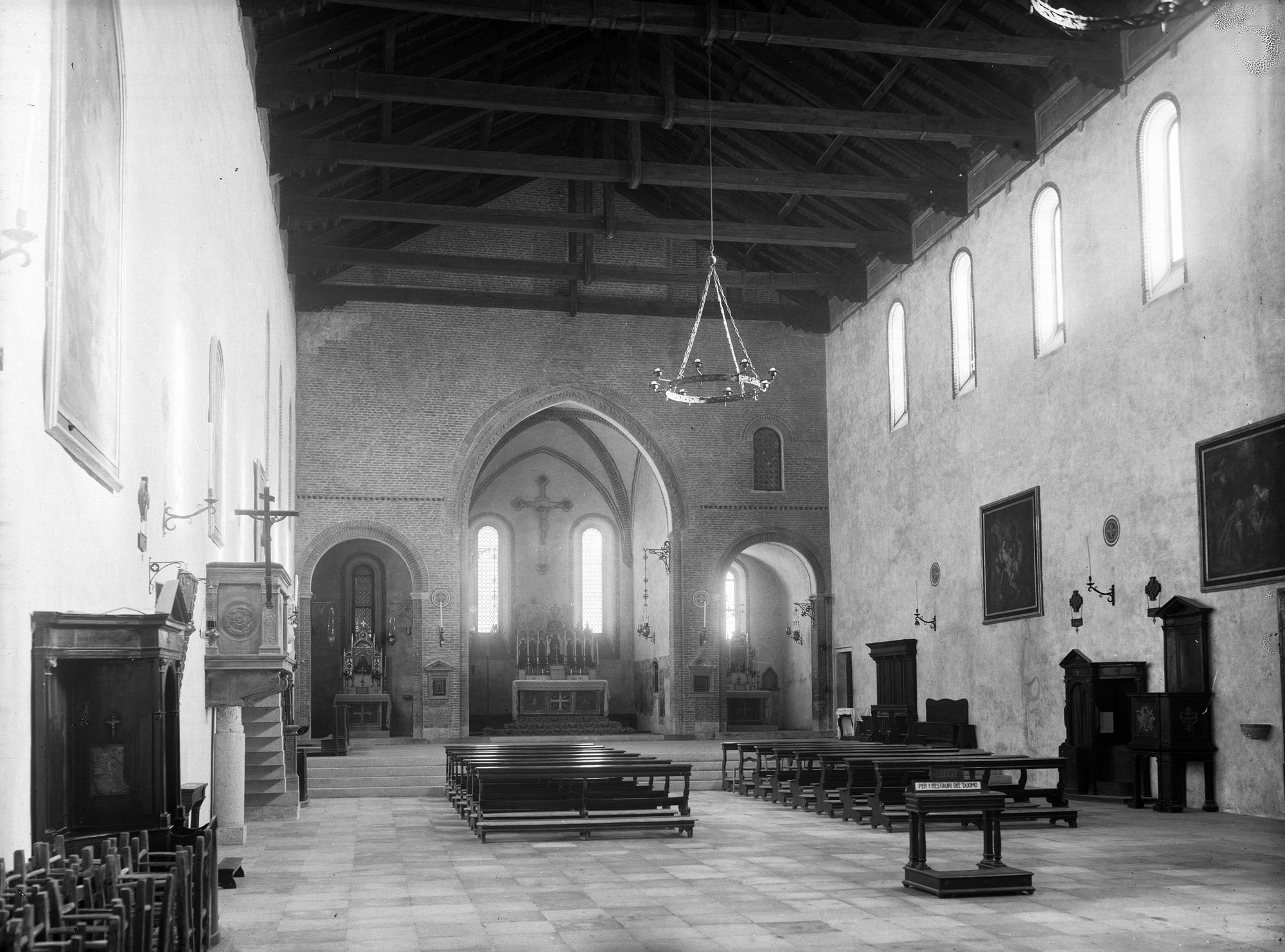 Monselice. Duomo. Esterni, interni e affreschi del coro dopo il restauro (negativo) di Gabinetto fotografico (XX)