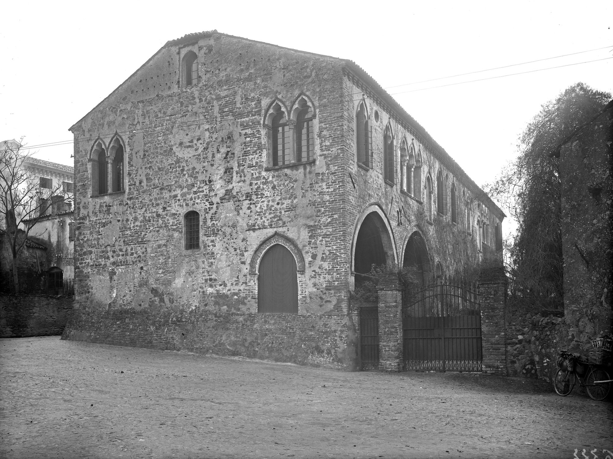 Arquà Petrarca. Casa Contarini dopo il ripristino (negativo) di Gabinetto fotografico (XX)