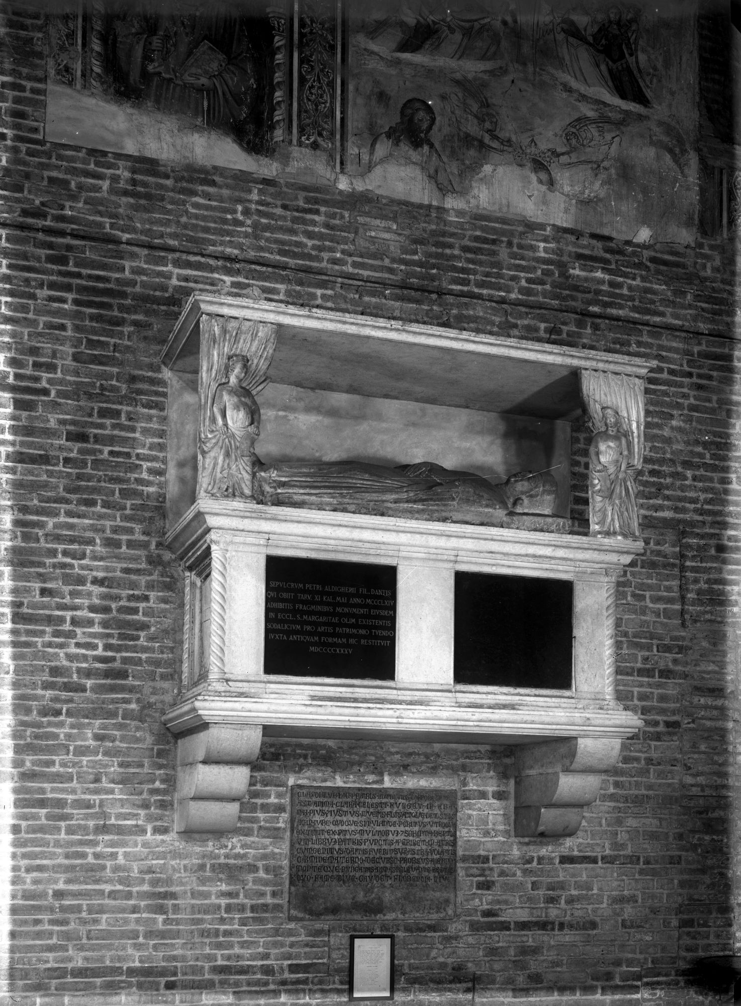 Chiesa San Francesco. Monumento a Pietro Alighieri (negativo) di Gabinetto fotografico (XX)