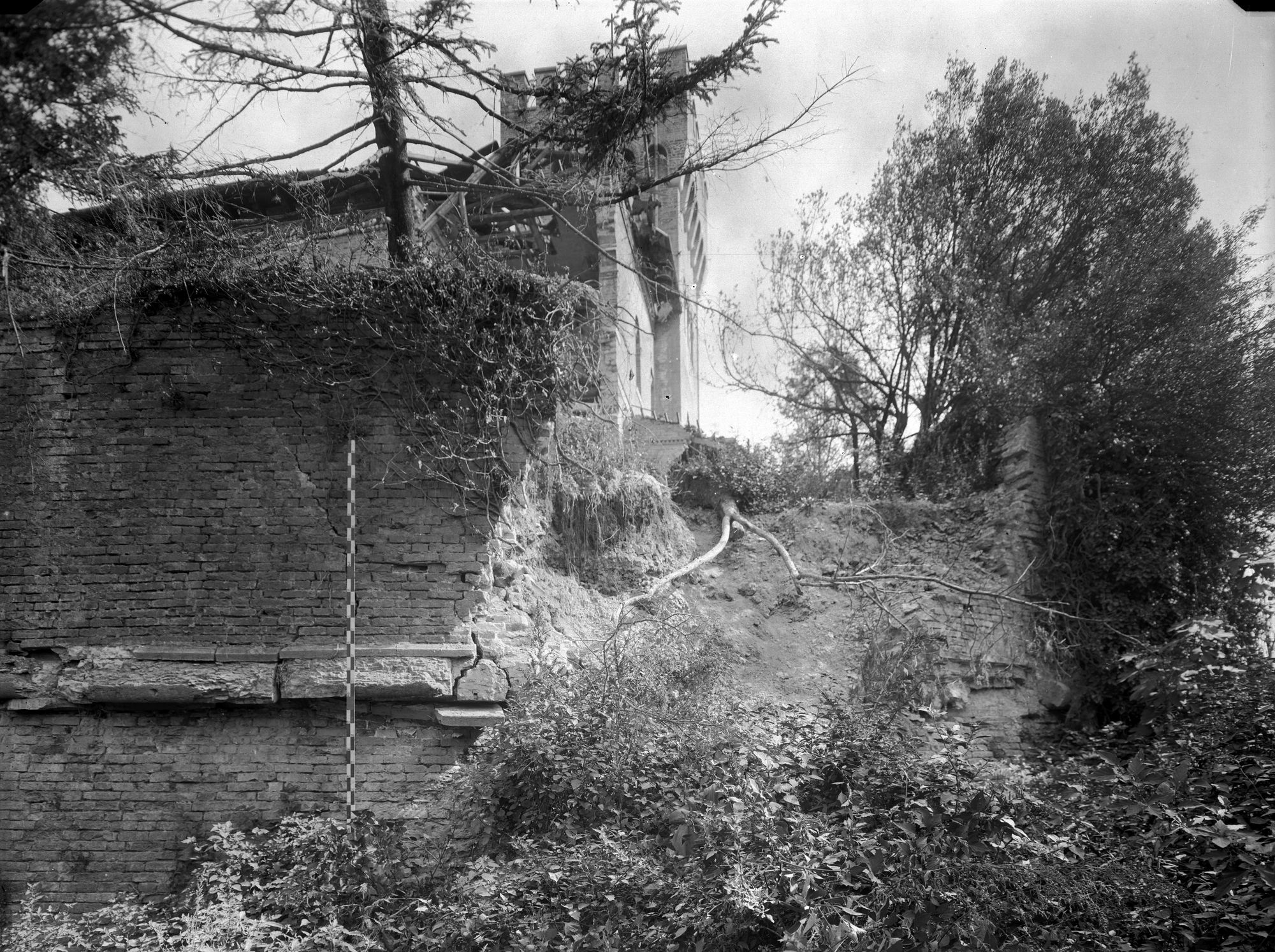 Mura. Le mura al bastione di San Paolo (negativo) di Gabinetto fotografico (XX)