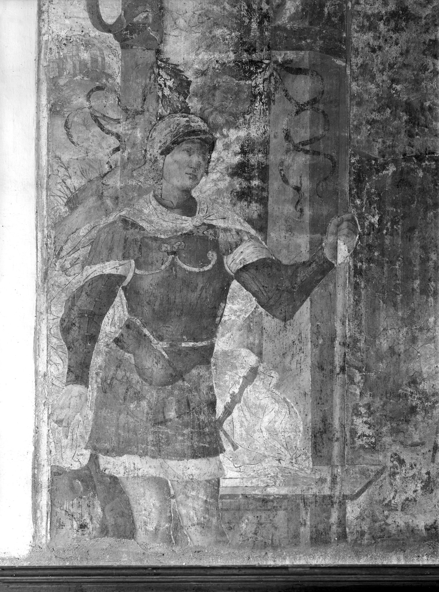 Chiesa San Nicolò. Guerriero. Affresco giambellinesco mantegnesco. Capitolo dei predicatori di San Nicolò. Bifore e portale originari (negativo) di Gabinetto fotografico (XX)