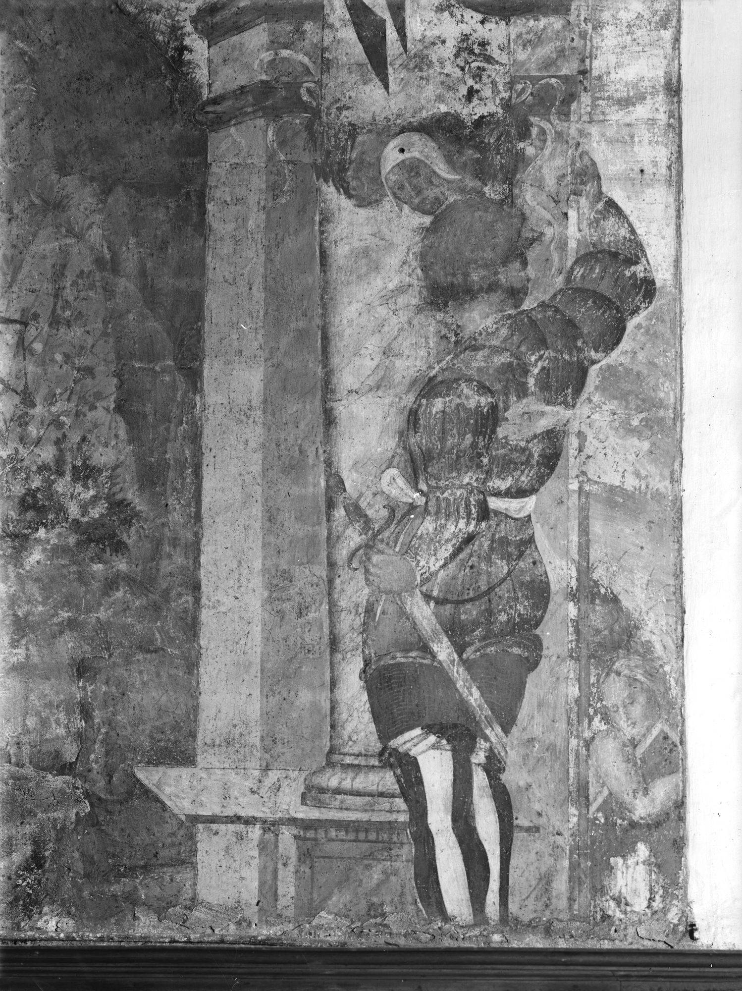 Chiesa San Nicolò. Guerriero. Affresco giambellinesco mantegnesco. Capitolo dei predicatori di San Nicolò. Bifore e portale originari (negativo) di Gabinetto fotografico (XX)