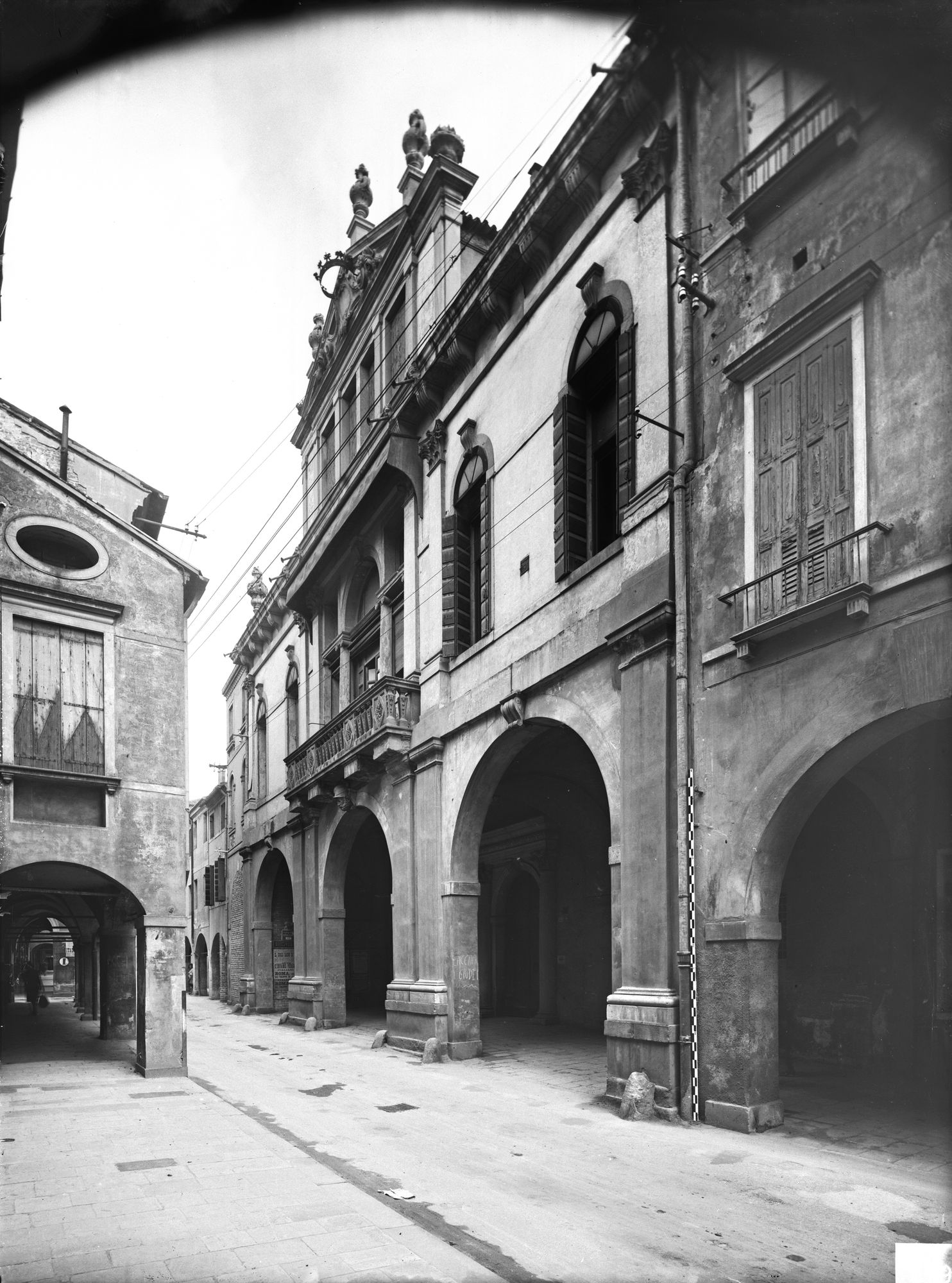 Palazzo Dalfin del sec. XVIII (negativo) di Gabinetto fotografico (XX)