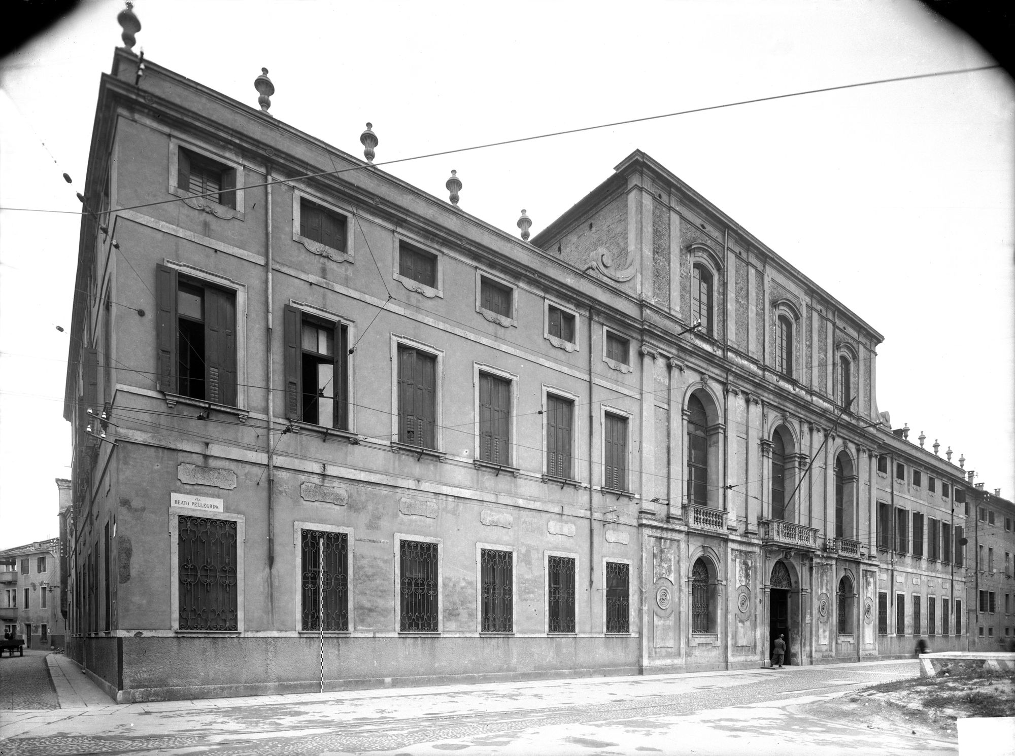 Palazzo Maldura in via B. Pellegrino 1 (negativo) di Gabinetto fotografico (XX)