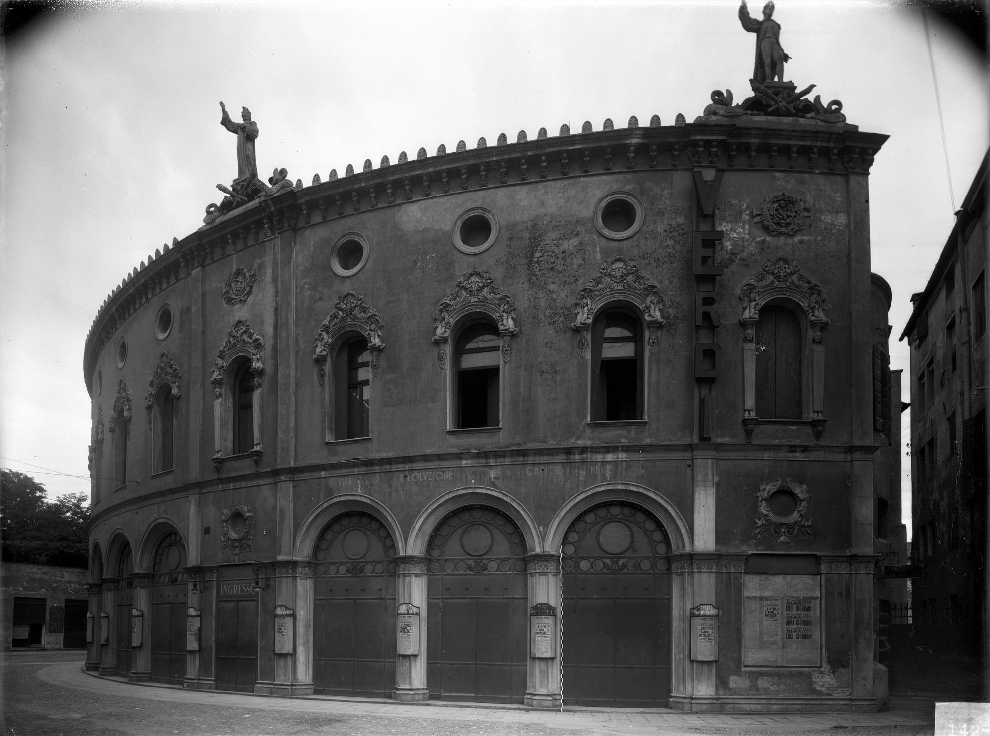 Il teatro Verdi. 1851. Arch. Iapelli (negativo) di Gabinetto fotografico (XX)