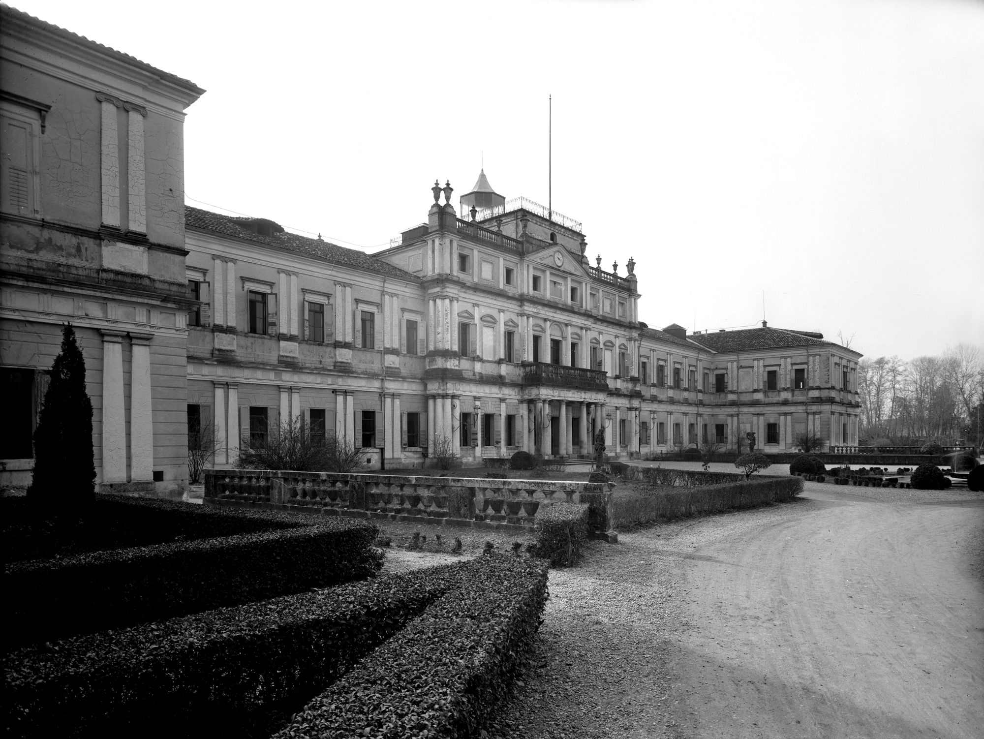 Cà Cappello ora Villa Imperiale. Lato nord (negativo) di Gabinetto fotografico (XX)