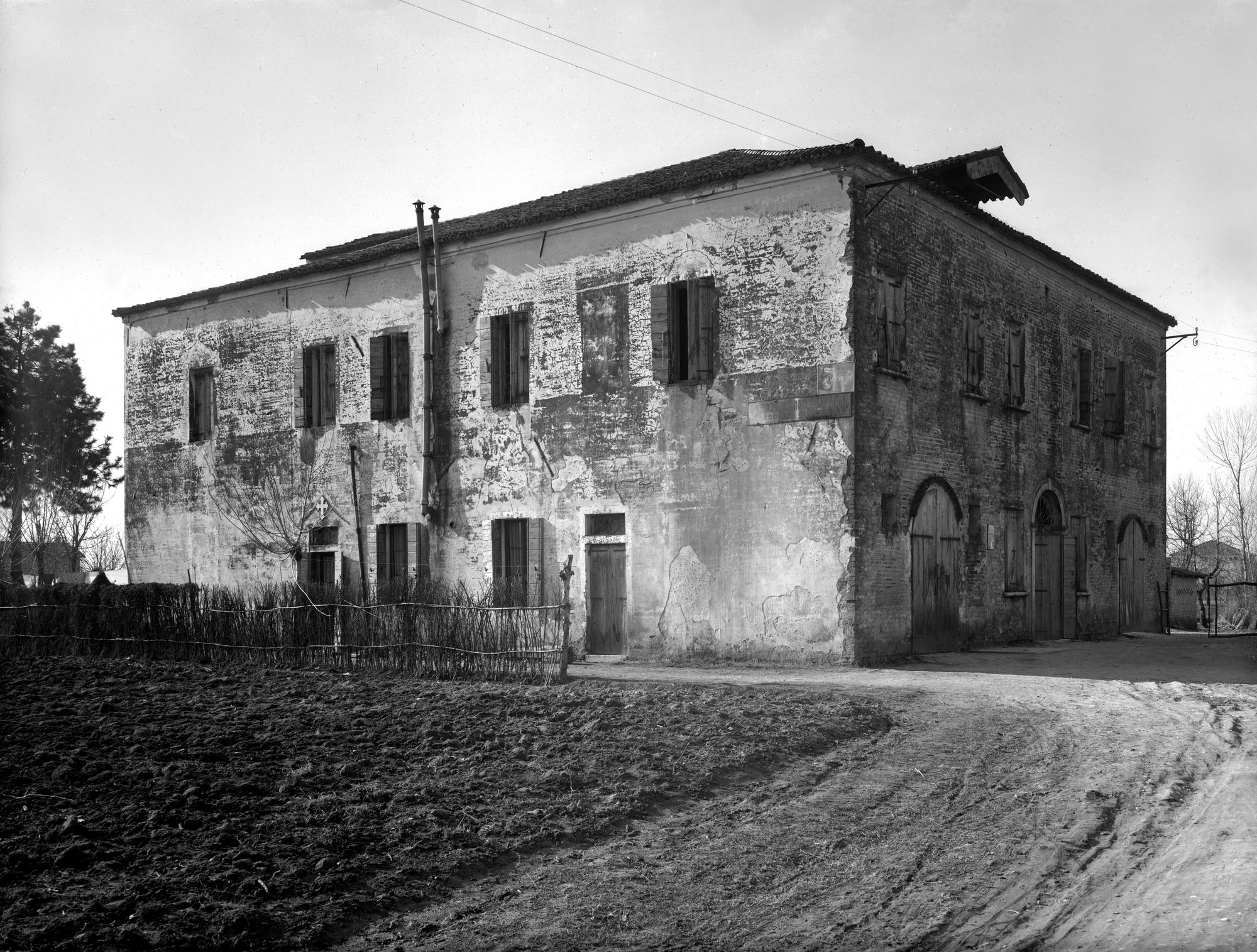 Villa Morchio. Esterno (negativo) di Gabinetto fotografico (XX)