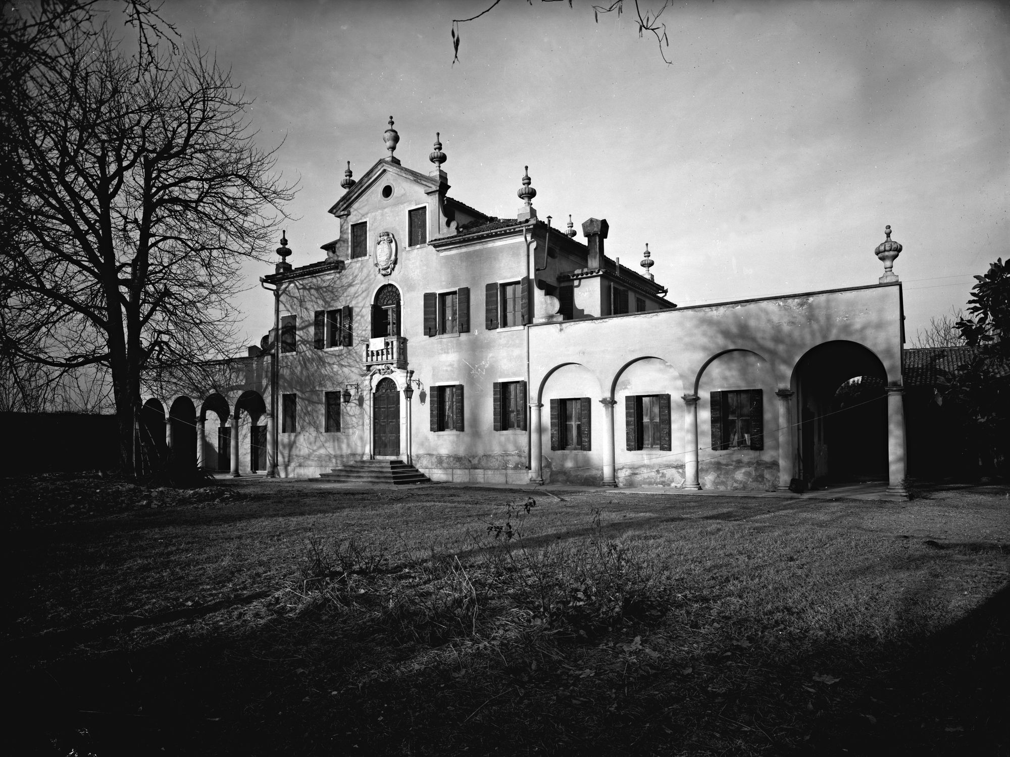 Villa Rizzo ( Pizzo ) . Facciata (negativo) di Gabinetto fotografico (XX)