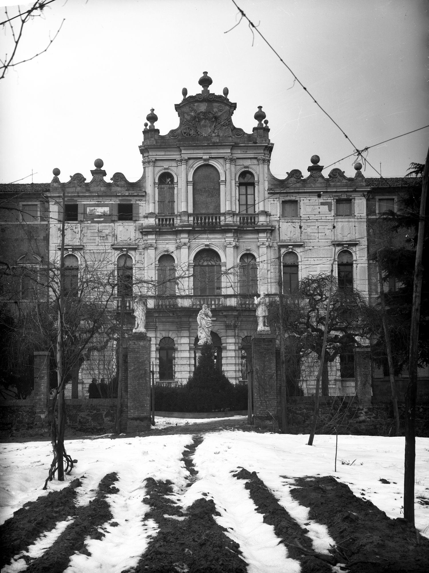 Villa Pesaro. La facciata (negativo) di Gabinetto fotografico (XX)