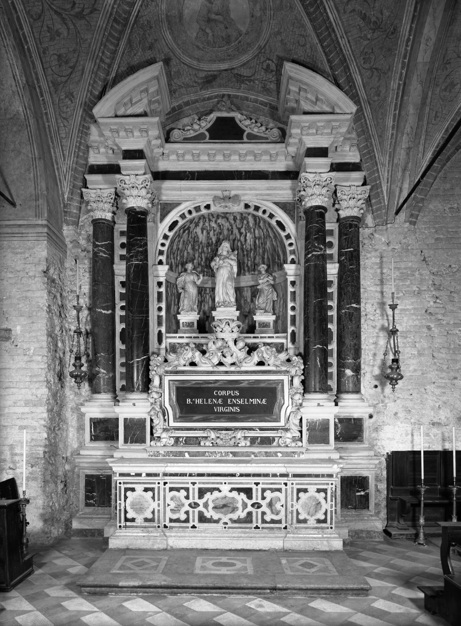 Convento di Santa Sofia. Altare di Sant' Elena (negativo) di Gabinetto fotografico (XX)