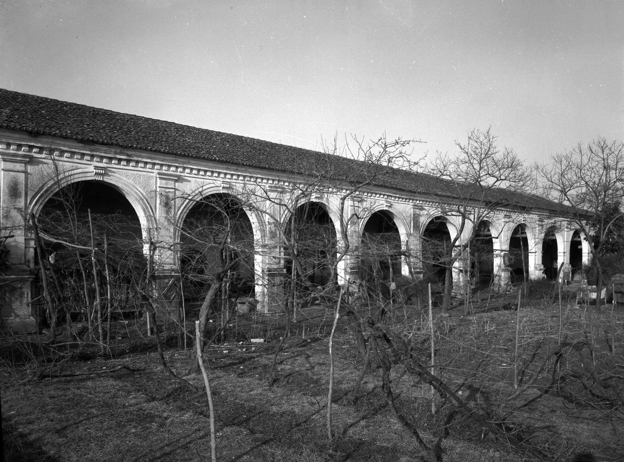 Villa Passi, detta " La Persiana ". Barchessa (negativo) di Gabinetto fotografico (XX)