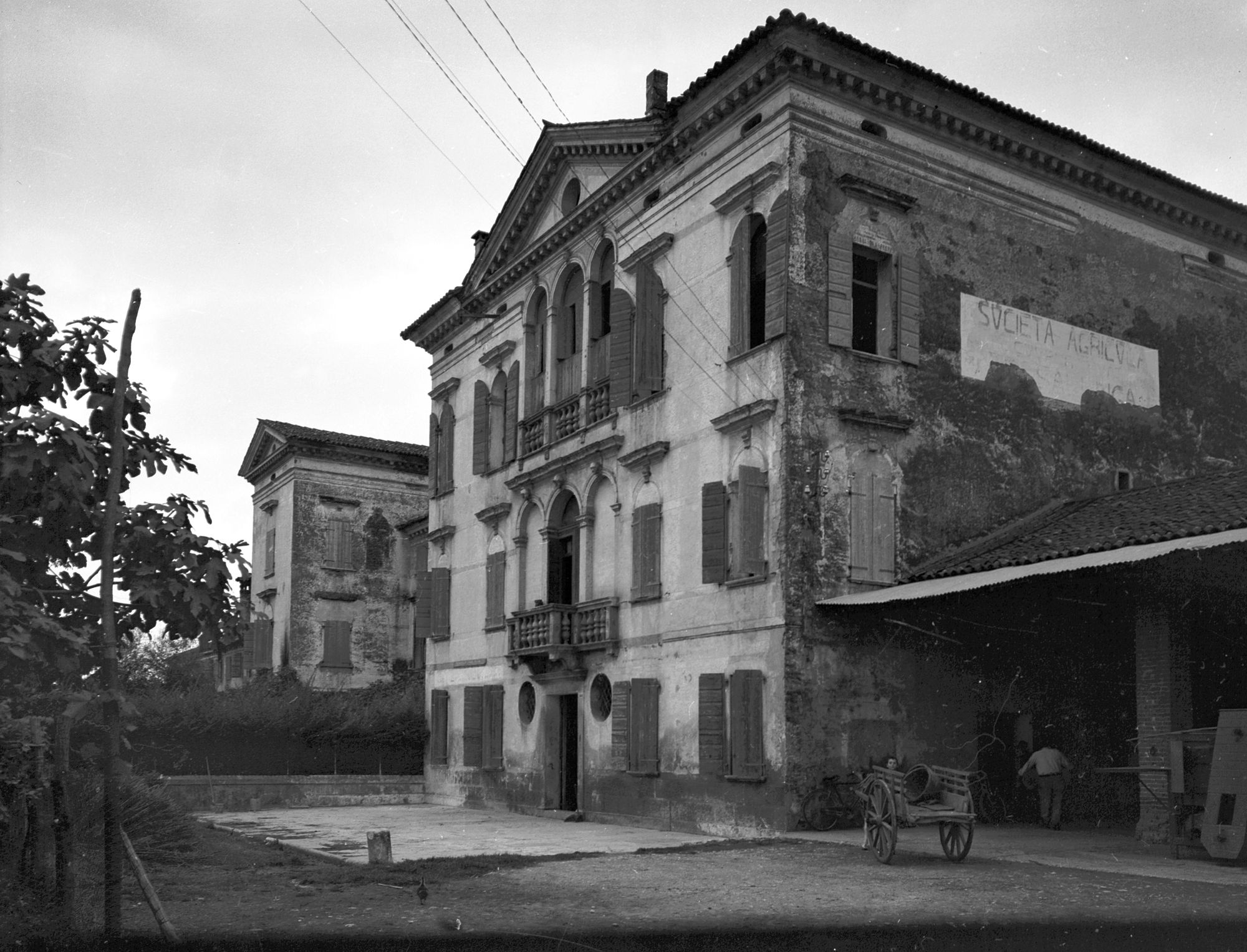 Villa Ravagnini. Retrofacciata (negativo) di Gabinetto fotografico (XX)
