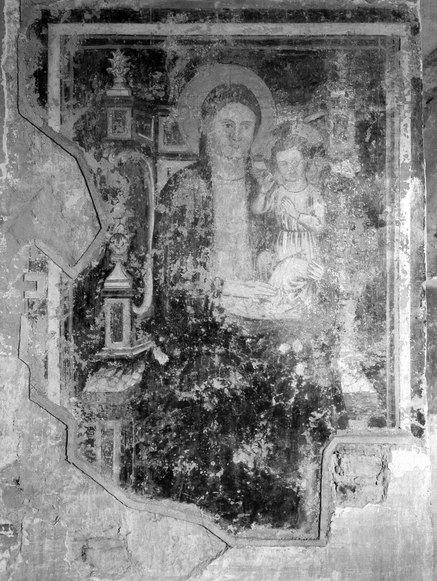 Chiesa di San Nicolò. Sul muro del campanile. Affresco con Madonna e Bambino (negativo) di Gabinetto fotografico (XX)