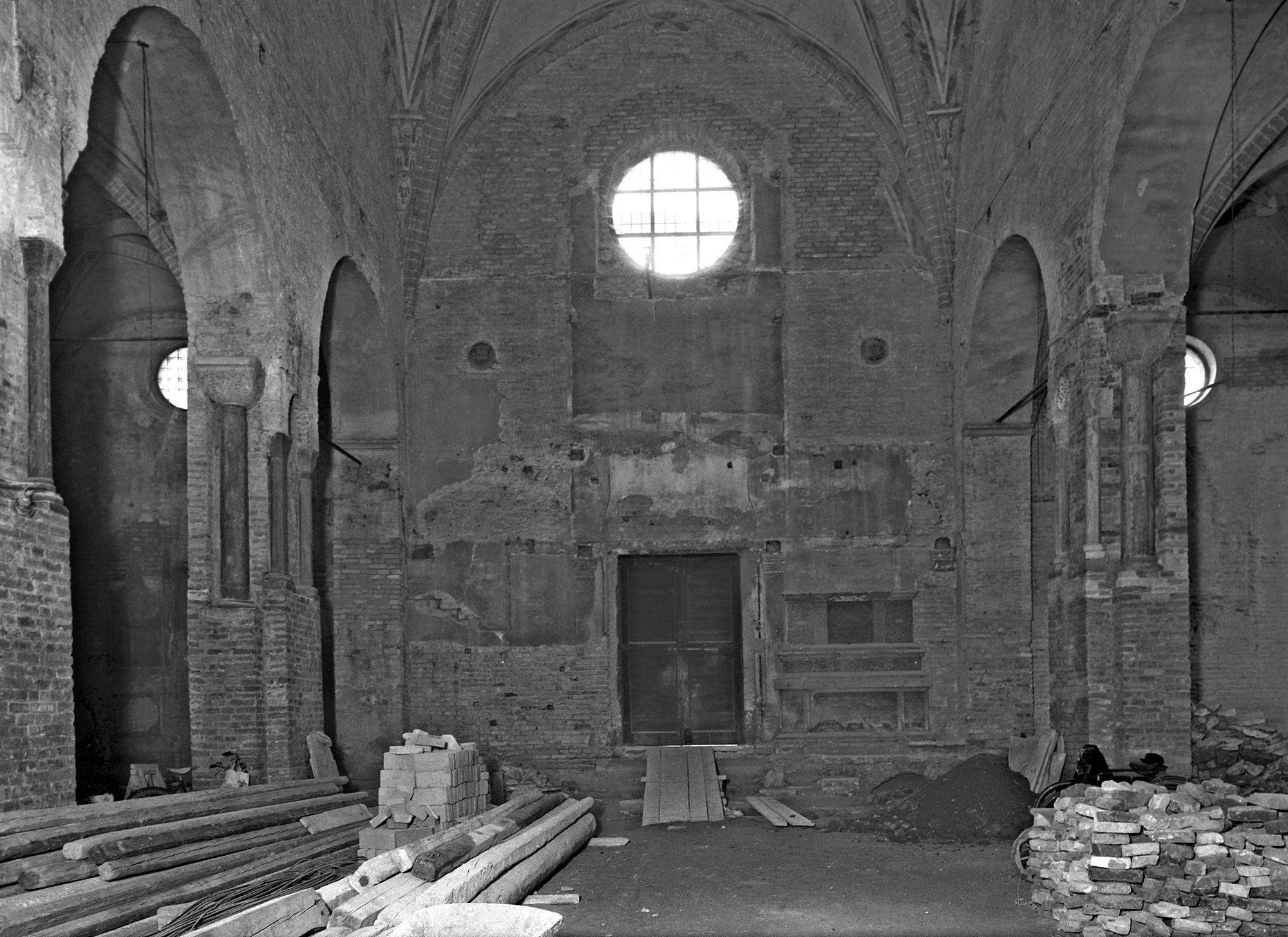 Chiesa Santa Sofia. La retrofacciata prima dei lavori (negativo) di Gabinetto fotografico (XX)