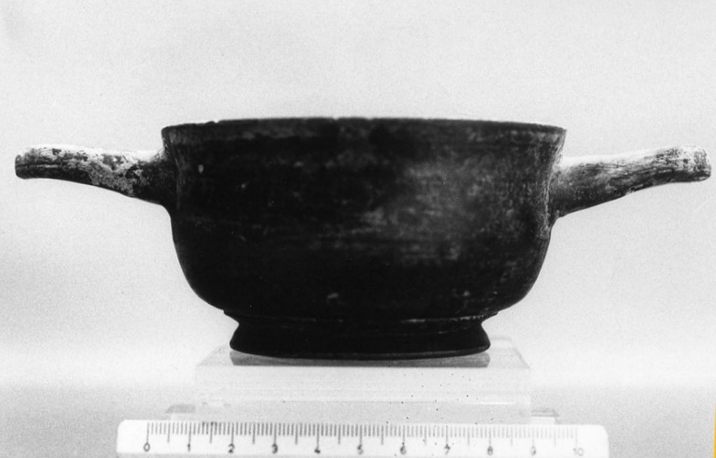 kylix (secc. IV a.C.-III a.C)