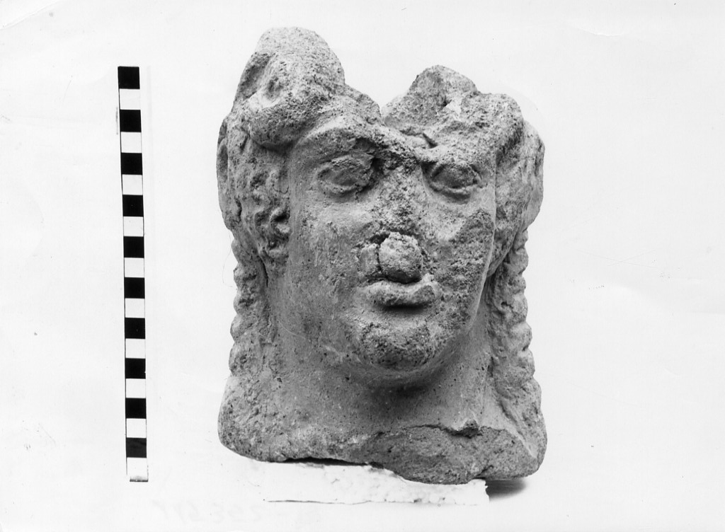 testa femminile votiva (sec. IV a.C)