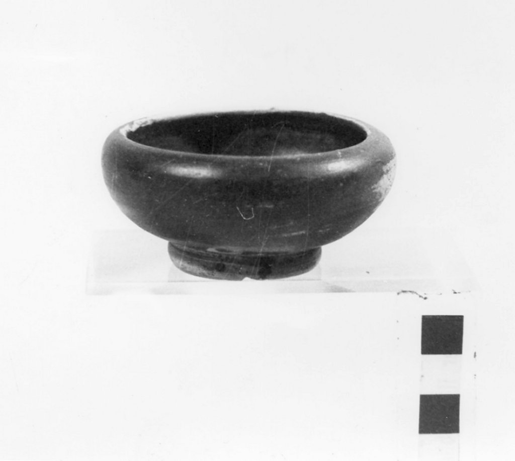 coppetta - ceramica campana - produzione locale (secc. III a.C.-II a.C)