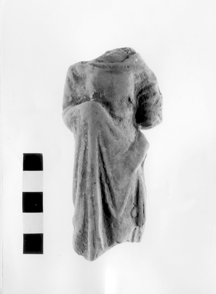 statuetta femminile (secc. III a.C.-II a.C)