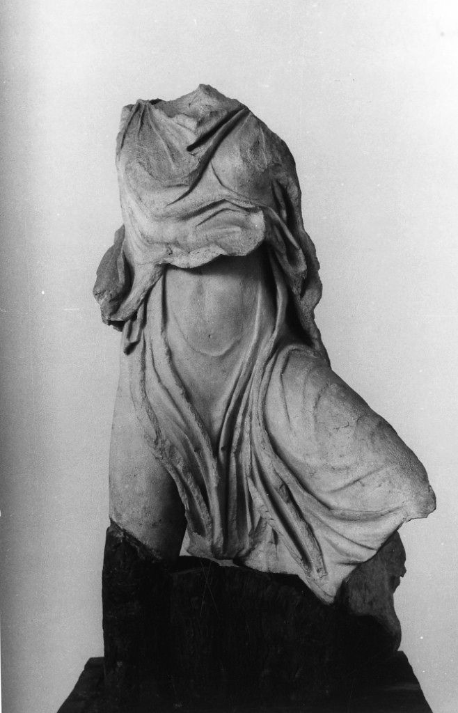 Aura (statua femminile) - ambito attico (sec. V a.C)