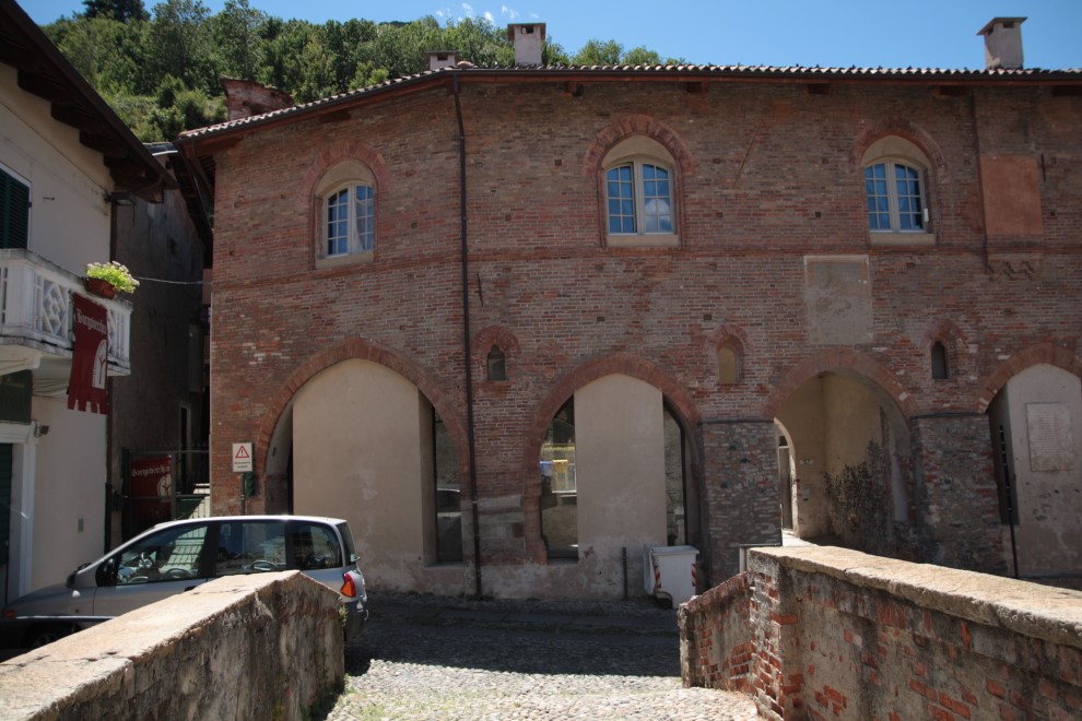 Casa detta dei Savoia (edificio residenziale) - Avigliana (TO)  (XII)