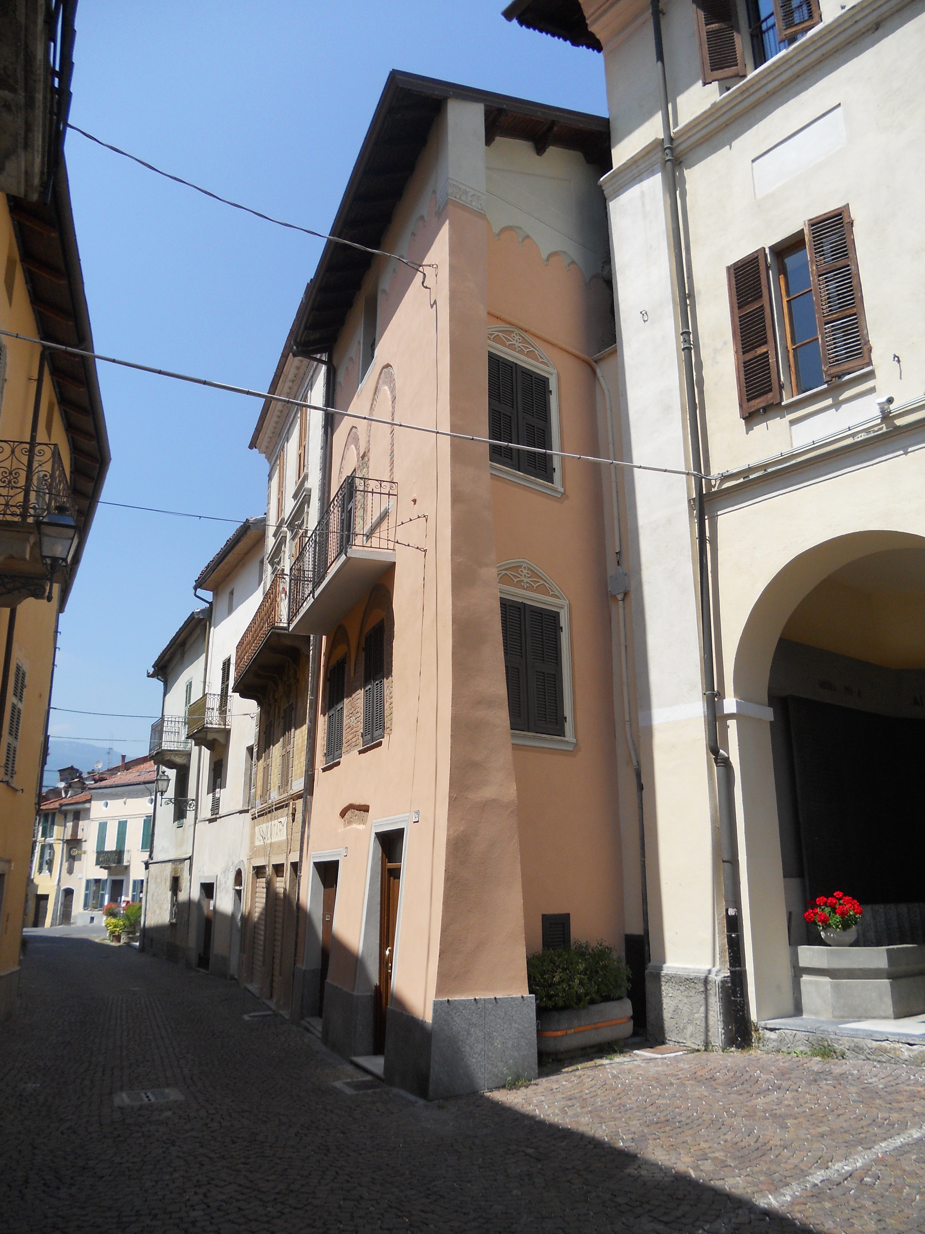 casa, Via Cavour 127-129 (casa) - Garessio (CN)  (XV)