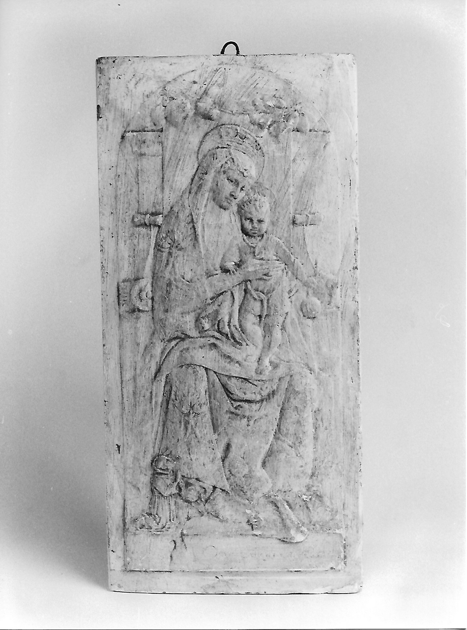 Madonna in trono con bambino (calco, opera isolata) - produzione coreglina (secc. XIX/ XX)