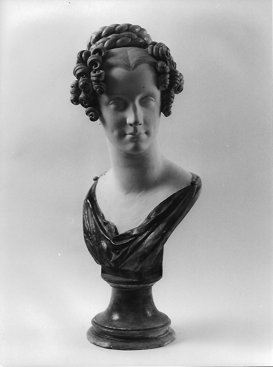 busto di donna con riccioli (calco, serie) - produzione coreglina (sec. XIX)