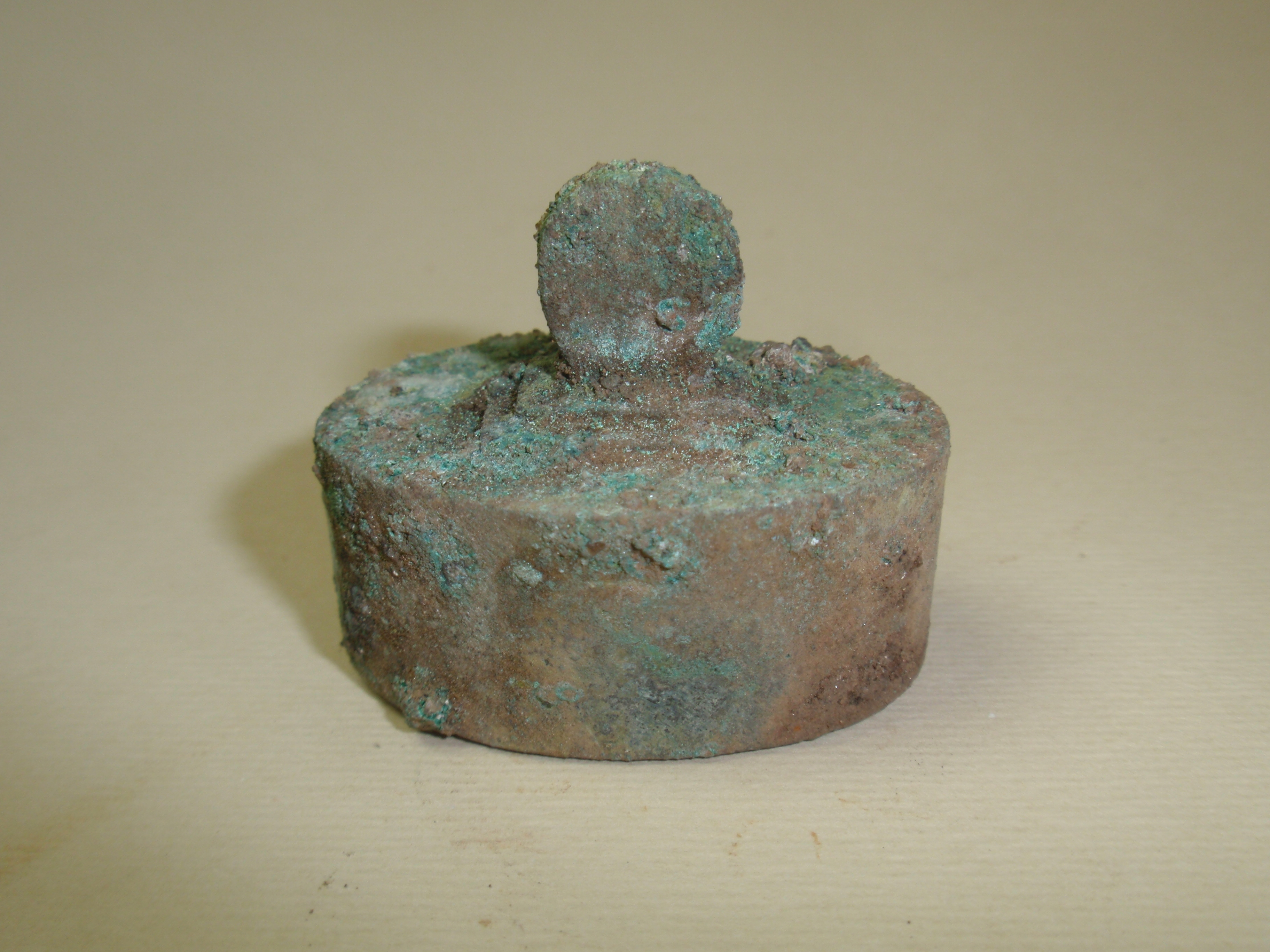 peso, in bronzo a sezione ovale (seconda metà III a.C)