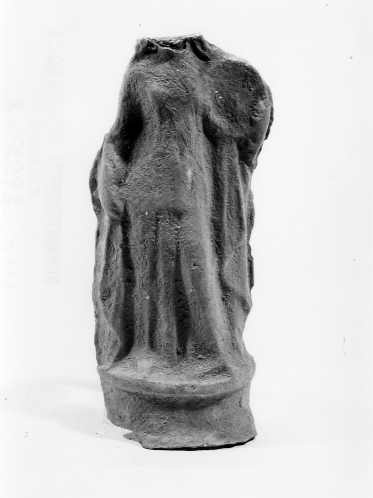 Polyboia (terracotta figurata, culto di Apollo-Hyakinthos) - fabbrica tarantina (secc. IV a.C.-III a.C)