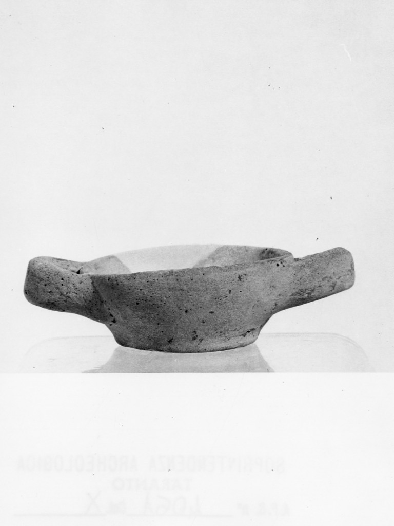 tazza - fabbrica locale (seconda metà sec. III a.C)