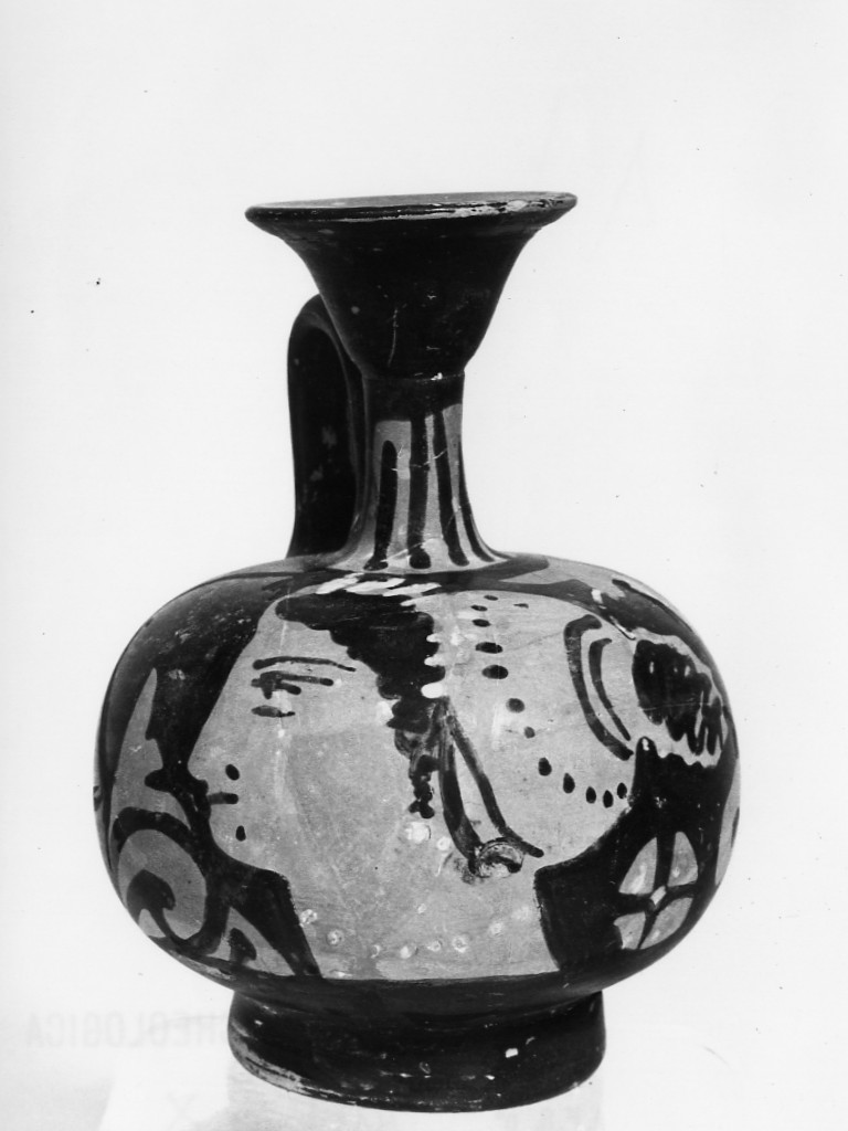 lekythos - fabbrica locale (metà sec. IV a.C)