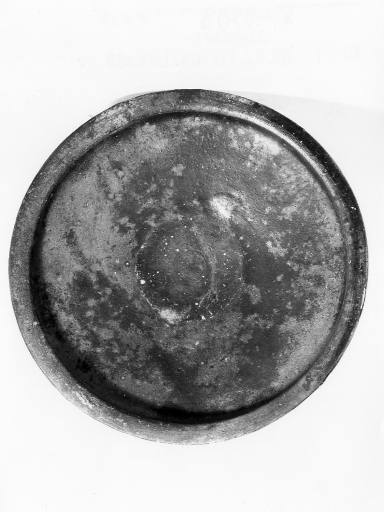 patera - fabbrica peuceta (fine secc. IV a.C.-III a.C)