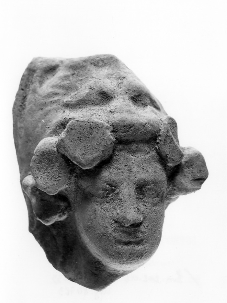 Artemis-Bendis (terracotta figurata) - fabbrica tarantina (fine sec. V a.C)