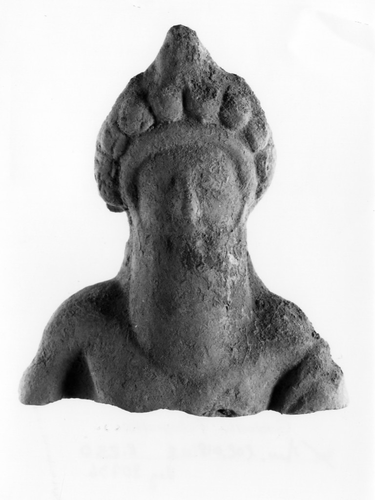 Dyinisos-Hades (terracotta figurata) - fabbrica tarantina (inizio sec. V a.C)