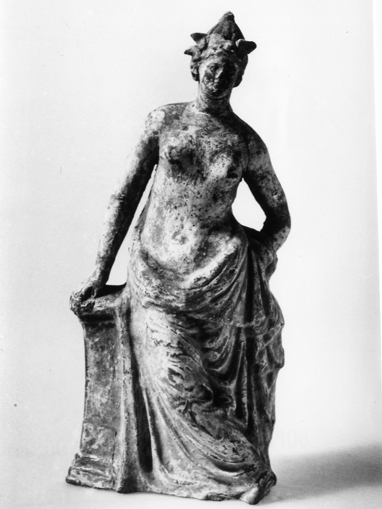 statuetta femminile - fabbrica italiota (sec. III a.C)