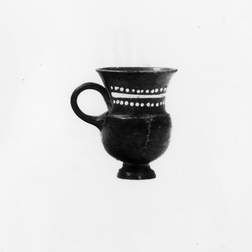 bicchiere - ceramica tipo Gnathia (primo quarto sec. III a.C)
