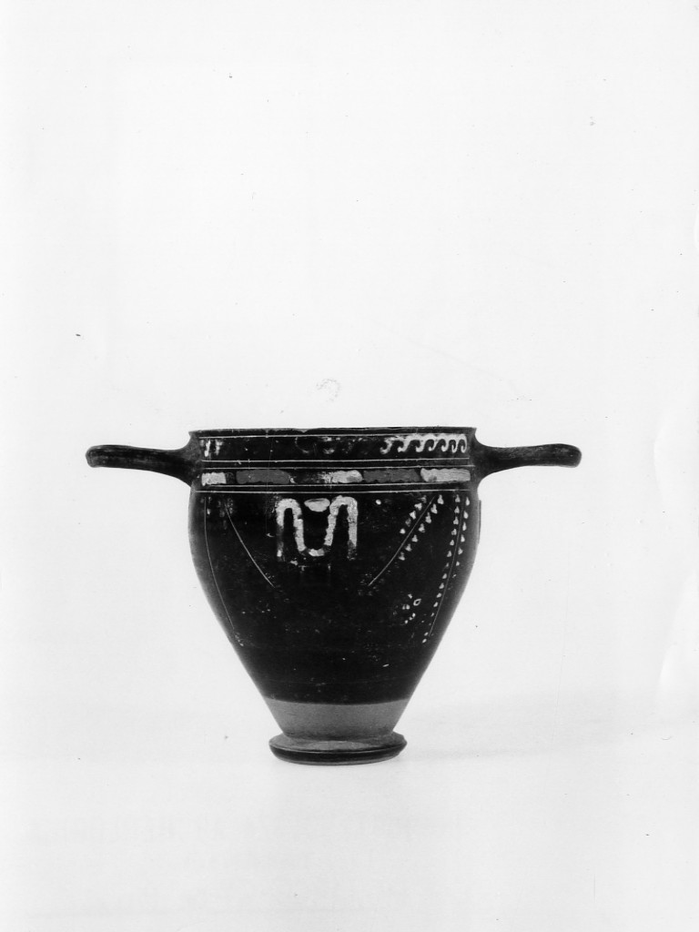 skyphos - ceramica tipo Gnathia (fine sec. IV a.C)