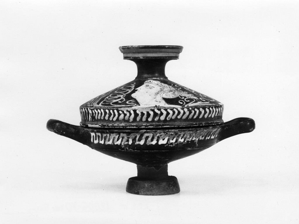 lekane - ceramica tipo Gnathia (fine/ inizio secc. IV-III a.C)