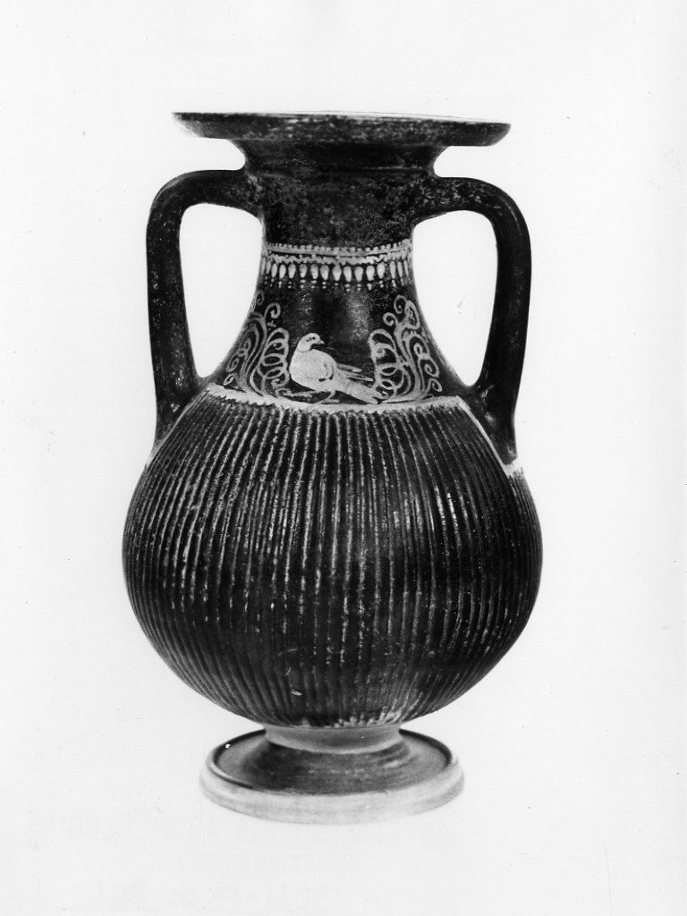 pelike - ceramica tipo Gnathia (primo quarto sec. III a.C)