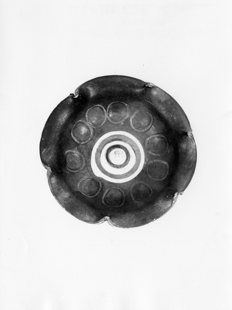 patera - ceramica tipo Gnathia (fine sec. IV a.C)